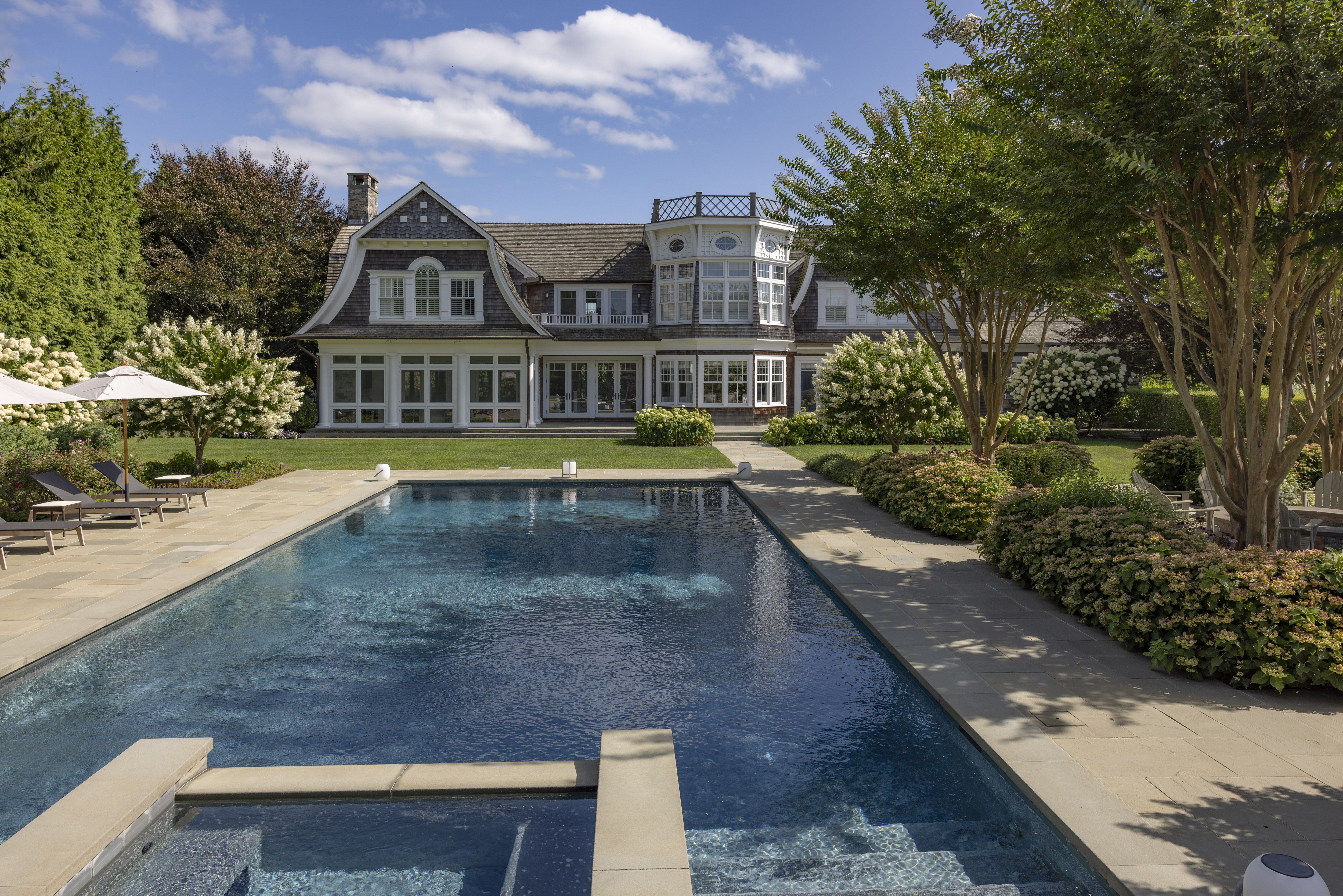 Building development example, by ALEX Developers